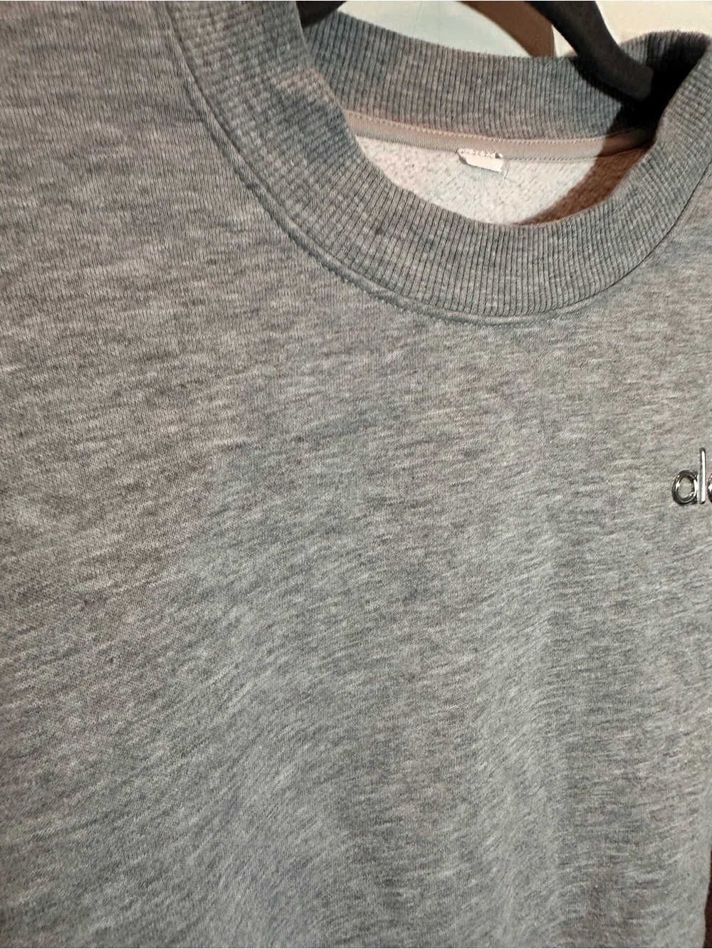 Alo Yoga Accolade Unisex Crew Neck Pullover Athletic Heather Grey Sz Sm/M No Tag